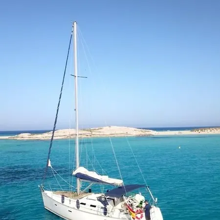 Catamaran Y Velero I Centro De *